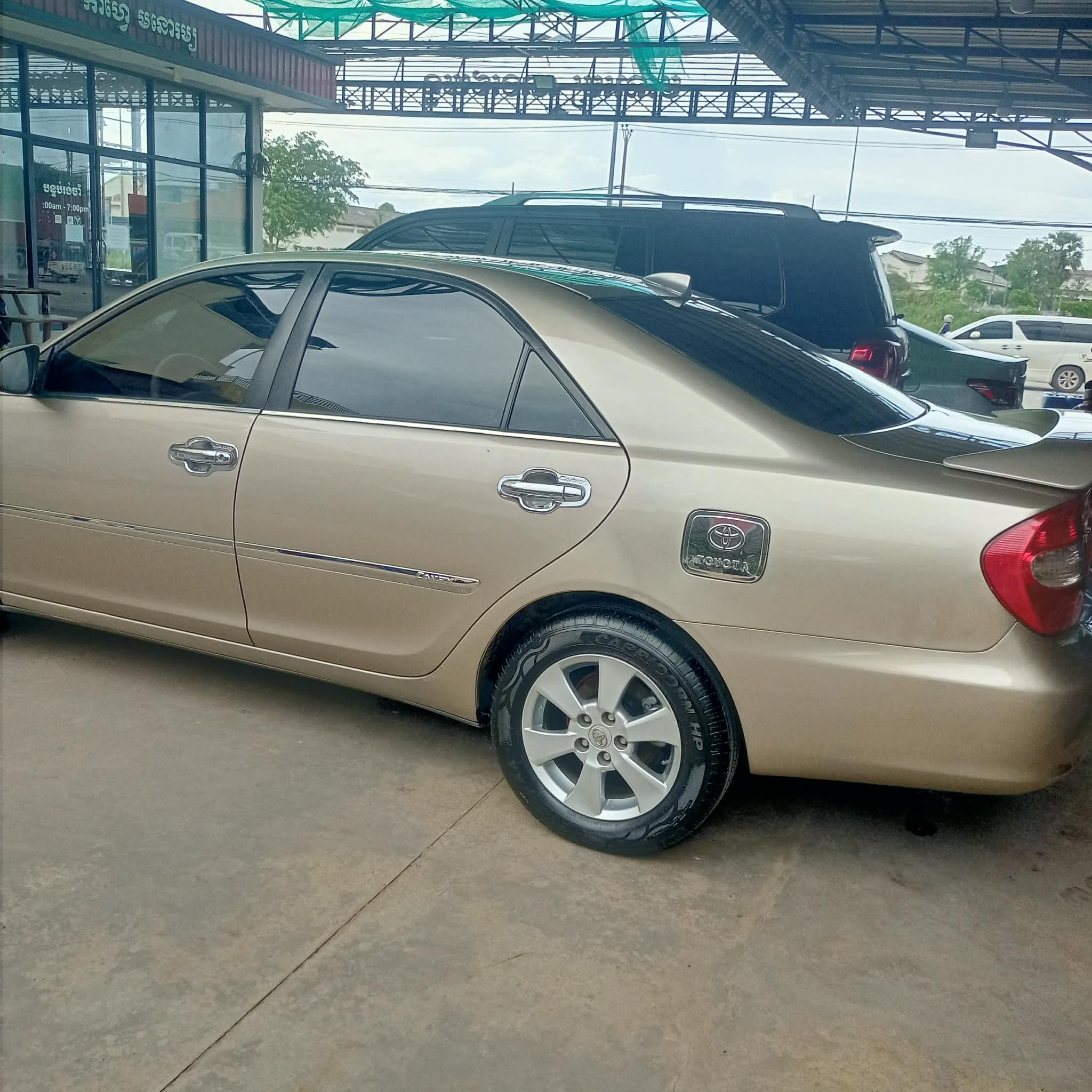 Camry 2002 xle Full option ដំបូលបើក
