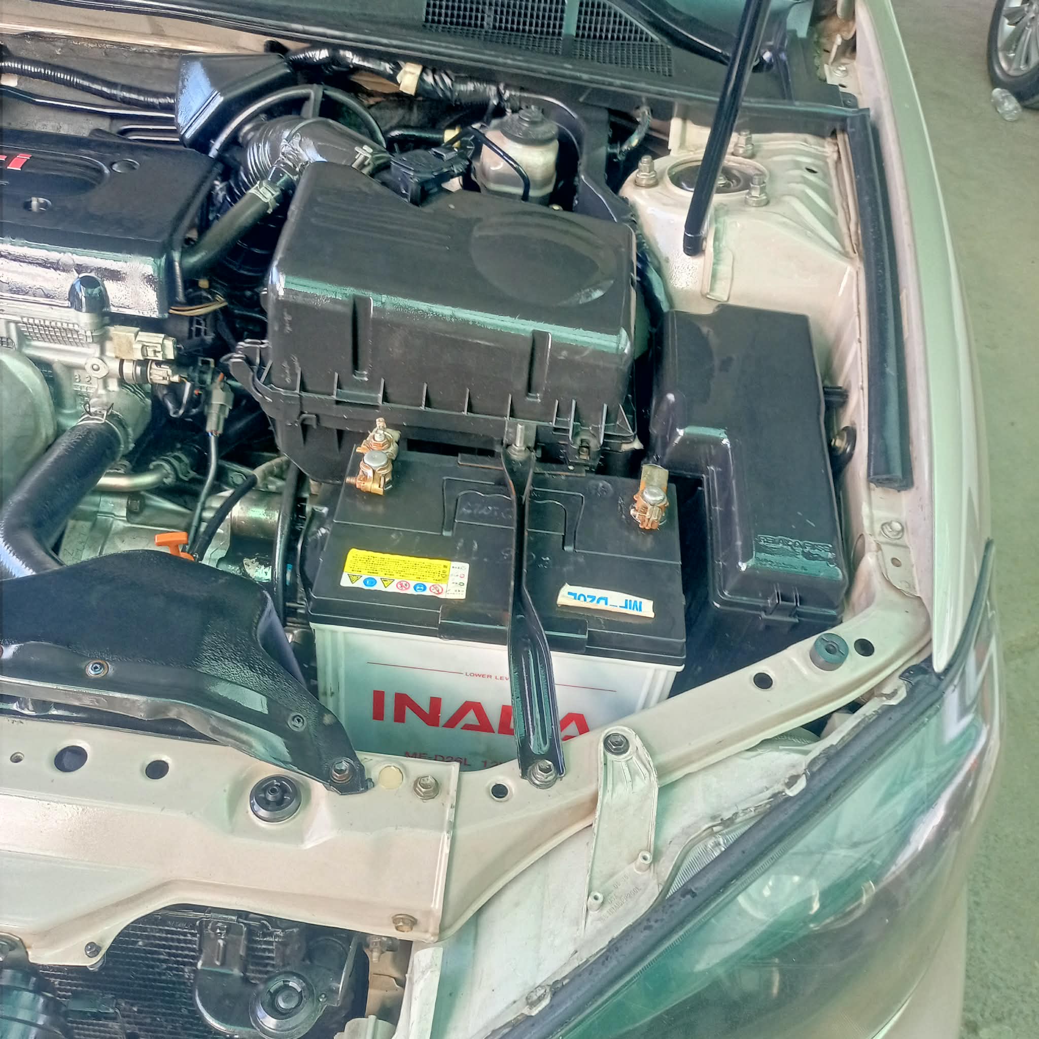 Camry 2002 xle full Option បើកដំបូល